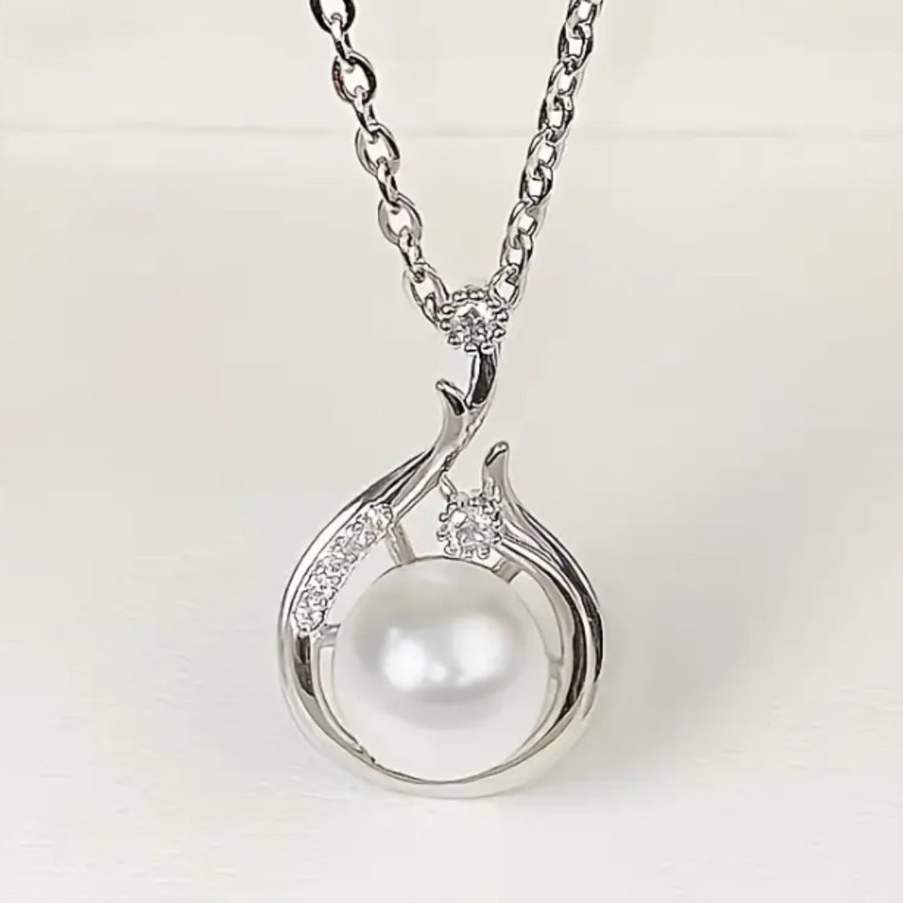 925 Sterling Silver Plated Faux Pearl Pendant Chain Necklace
